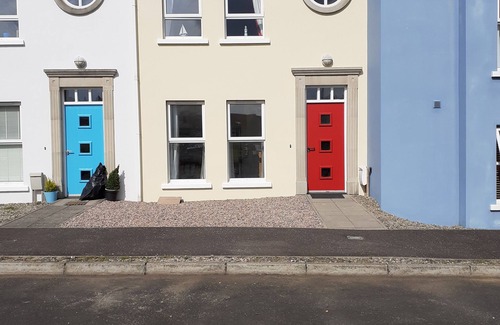 Portrush House | Holiday house on the beach
