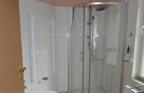 Plau am See House | Holiday house only 20 m to Plauer See - holiday home in a fantastic location directly on Lake Plau - 20 m