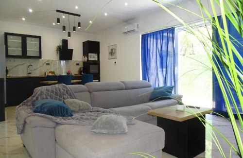 Pristeg House | Holiday house Parancin