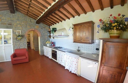 Petrognano House | Holiday house Petrognano for 1 - 12 persons with 6 bedrooms - Holiday home