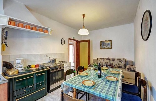 Gracisce House | Holiday house Pican for 1 - 8 persons with 3 bedrooms - Holiday house