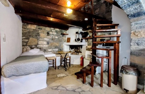 Mavrikiano House | Holiday house Plaka for 1 - 5 persons with 1 bedroom - Twin house