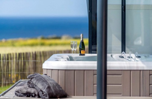 Plougonvelin House | Holiday house Plougonvelin for 1 - 2 persons with 3 bedrooms - Holiday house