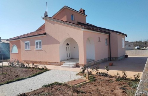 Skatari House | Holiday house Pula for 1 - 4 persons with 2 bedrooms - Holiday home