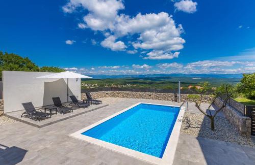 Vrh Villa | Holiday house San Michele