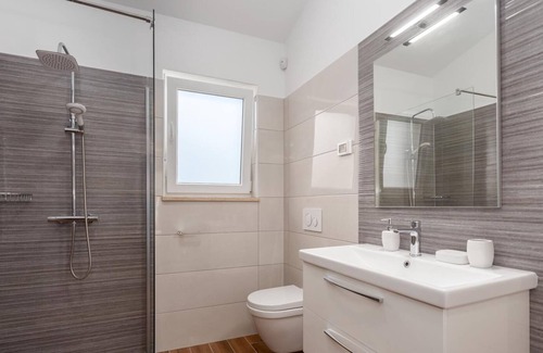 Smoljanci House | Holiday house Smoljanci for 1 - 8 persons with 3 bedrooms - Holiday home