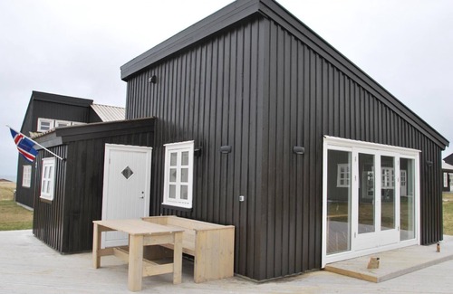 Hellnar House | Holiday house Snæfellsbær for 1 - 3 persons with 2 bedrooms - Row house