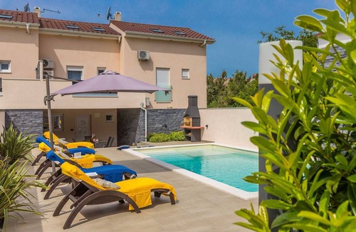 Brzac House | Holiday house SOTOVENTO I