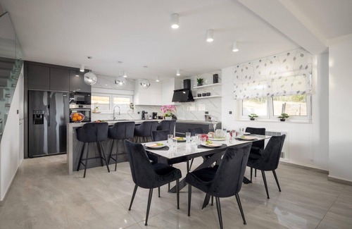 Velim House | Holiday house Stankovci for 1 - 8 persons with 4 bedrooms - Holiday house