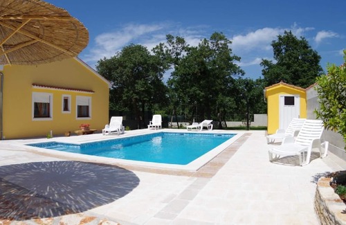 Stokovci House | Holiday house Svetvinčenat for 1 - 10 persons with 4 bedrooms - Holiday house