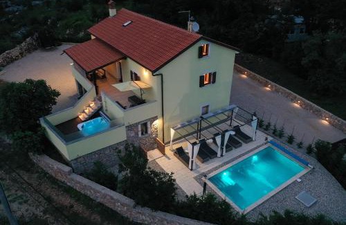 Risika Villa | Holiday house Toš-Vila with heated pool
