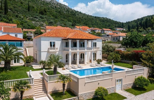 Trsteno House | Holiday house Trsteno for 1 - 12 persons with 6 bedrooms - Holiday house