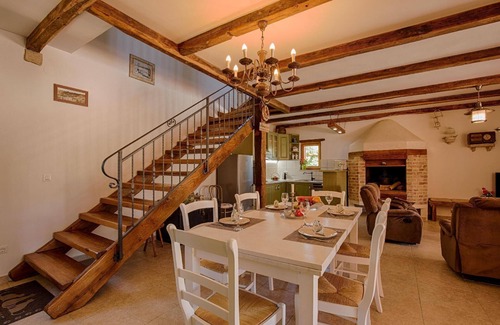 Kras House | Holiday house Vantačići for 1 - 8 persons with 3 bedrooms - Holiday house