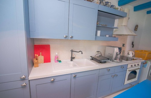 Veli Losinj House | Holiday house Veli Losinj for 1 - 4 persons with 2 bedrooms - Row house