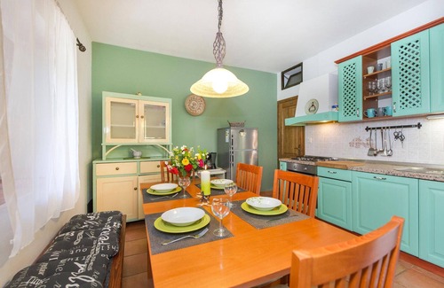 Viskovici House | Holiday house Viskovici for 1 - 6 persons with 3 bedrooms - Holiday house