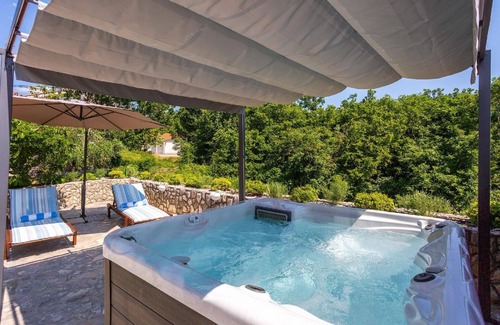 Risika House | Holiday house Vrbnik for 1 - 8 persons with 4 bedrooms - Holiday home