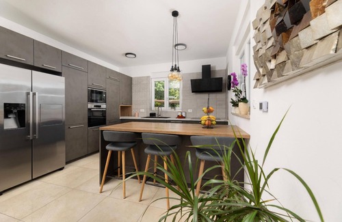 Risika House | Holiday house Vrbnik for 2 - 6 persons with 3 bedrooms - Row house