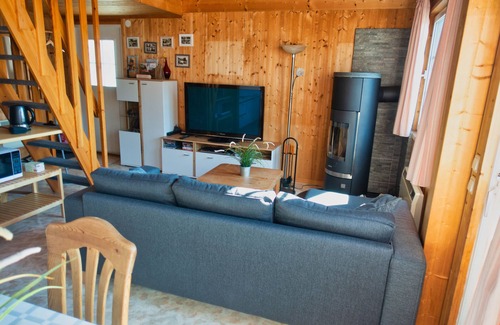 Userin House | Holiday house with 3 bedrooms directly on the Useriner See with bathing beach, fireplace