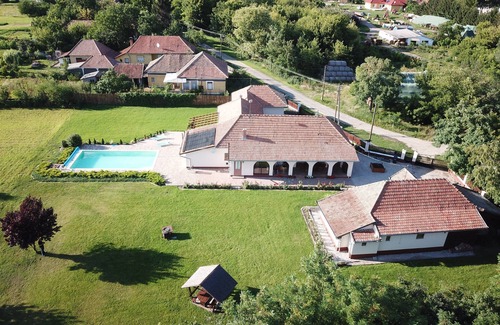 Szentistvan House | Holiday house with large garden, heated swimming pool and stunning views