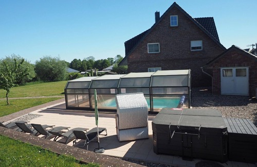 Wohlenberg House | Holiday house Wohlenberg for 1 - 16 persons with 7 bedrooms - Holiday house