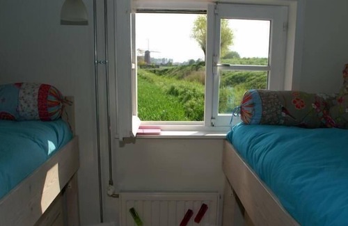 Zuidzande House | Holiday house Zuidzande for 1 - 4 persons with 2 bedrooms - Holiday home