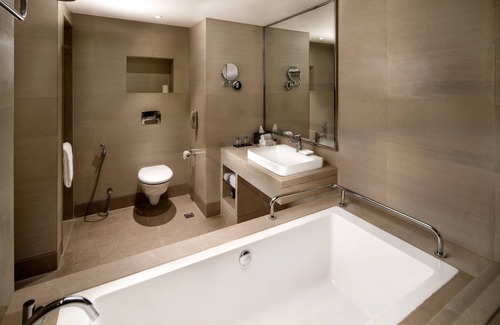 Sanjay Place Hotel | Holiday Inn Agra MG Road by IHG