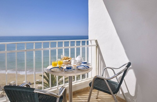 Armacao de Pera Hotel | Holiday Inn Algarve - Armacao de Pera, an IHG Hotel