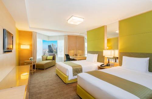 Bang Rak Hotel | Holiday Inn Bangkok Silom by IHG