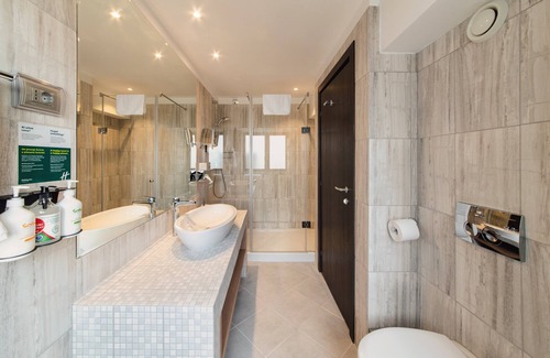 Bucharest Hotel | Holiday Inn Bucharest - Times by IHG