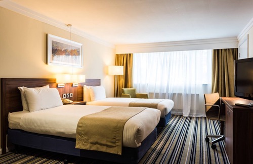 Chester Hotel | Holiday Inn Chester - South by IHG