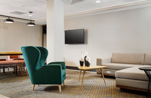 Cleveland Hotel | Holiday Inn Cleveland by IHG