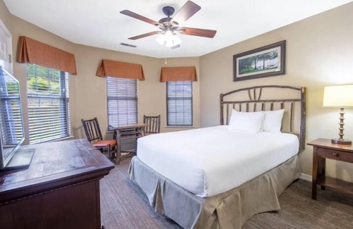 Sheridan Condo | Holiday Inn Club Fox River Resort 2br ~ Friday check-in