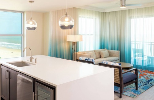 Myrtle Beach Hotel | Holiday Inn Club Vacations Myrtle Beach Oceanfront by IHG