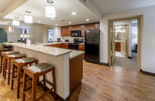 North Scottsdale Hotel | Holiday Inn Club Vacations Scottsdale Resort by IHG