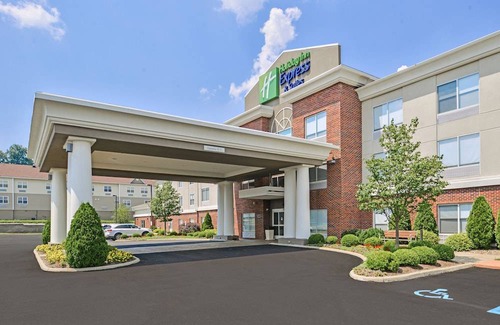 Mineralwells Hotel | Holiday Inn Express Mineral Wells, an IHG Hotel