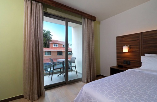Downtown Hotel | Holiday Inn Express & Suites Playa Del Carmen by IHG