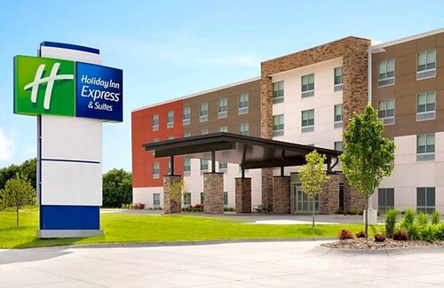 Withrow Hotel | Holiday Inn Express And Suites Bardstown, an IHG Hotel
