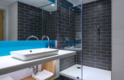 Almaty Hotel | Holiday Inn Express Almaty by IHG