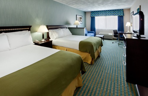 Smithfield Hotel | Holiday Inn Express and Suites by IHG