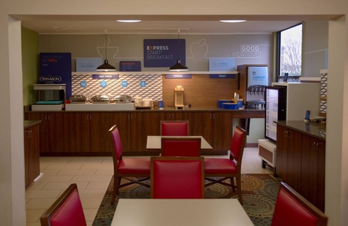 Anderson Hotel | Holiday Inn Express Anderson by IHG