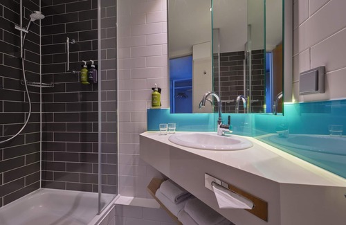 Kreuzberg Hotel | Holiday Inn Express Berlin City Centre by IHG