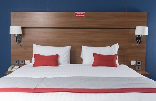 Birmingham Hotel | Holiday Inn Express Birmingham Star City by IHG