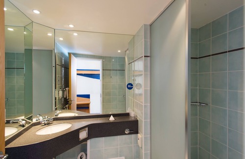 Bradford Hotel | Holiday Inn Express Bradford City Centre by IHG