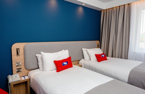 Upper Harbledown Hotel | Holiday Inn Express Canterbury by IHG