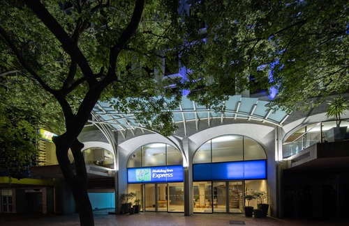 Cape Town City Centre Hotel | Holiday Inn Express Cape Town City-Centre by IHG