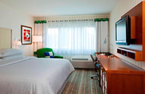 Northeast Columbus Hotel | Holiday Inn Express Columbus Airport Easton