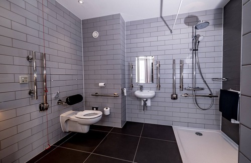 Londonderry Hotel | Holiday Inn Express Derry - Londonderry by IHG
