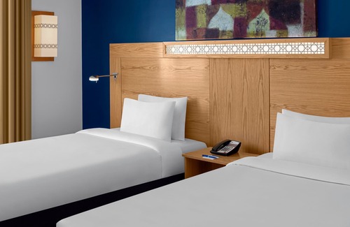 Garhoud Hotel | Holiday Inn Express Dubai Airport by IHG