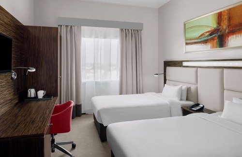 Al Sufouh 2 Hotel | Holiday Inn Express Dubai, Internet City by IHG