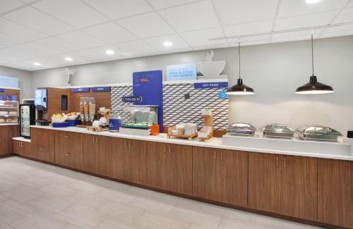 Exton Hotel | Holiday Inn Express Exton - Great Valley by IHG